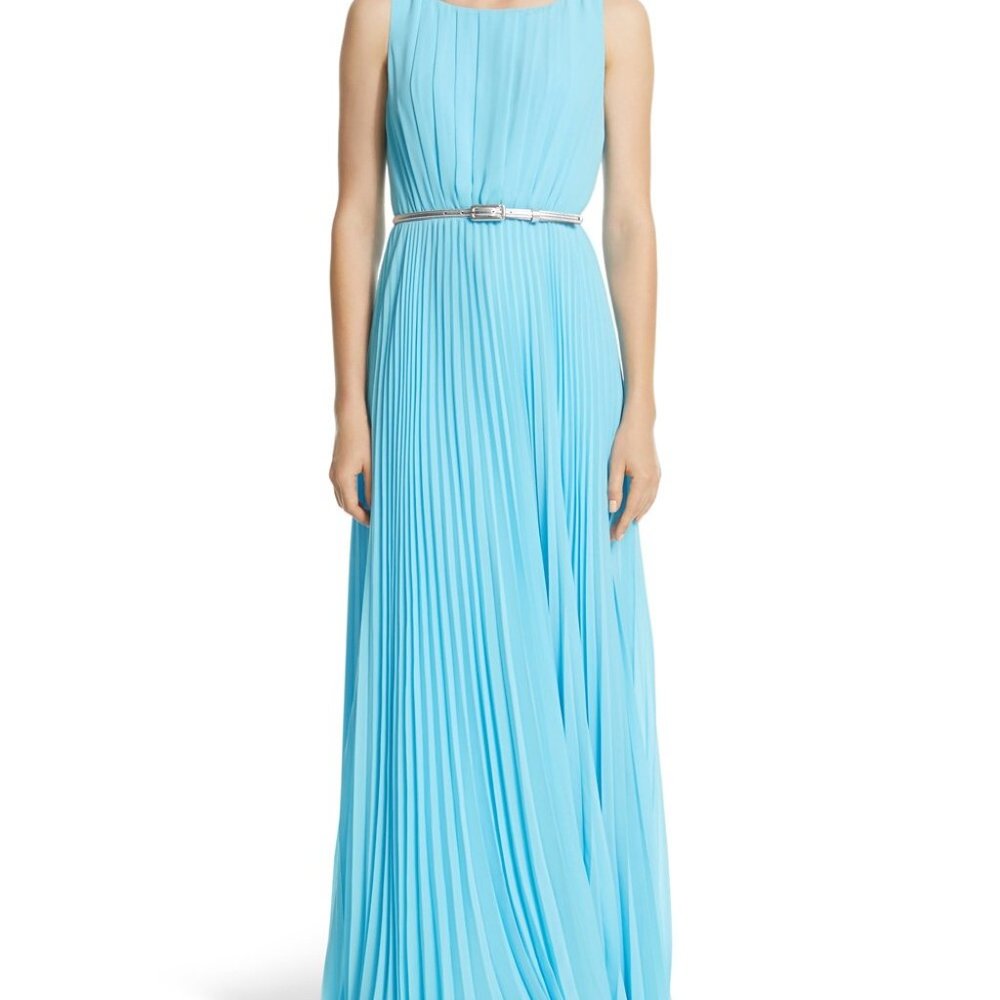 SLEEVELESS PLEATED MAXI DRESS